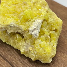 Natural Sulfur crystal